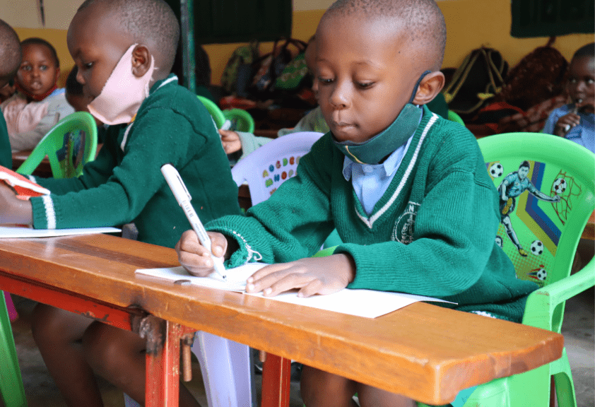 Correctbook op school in Afrika